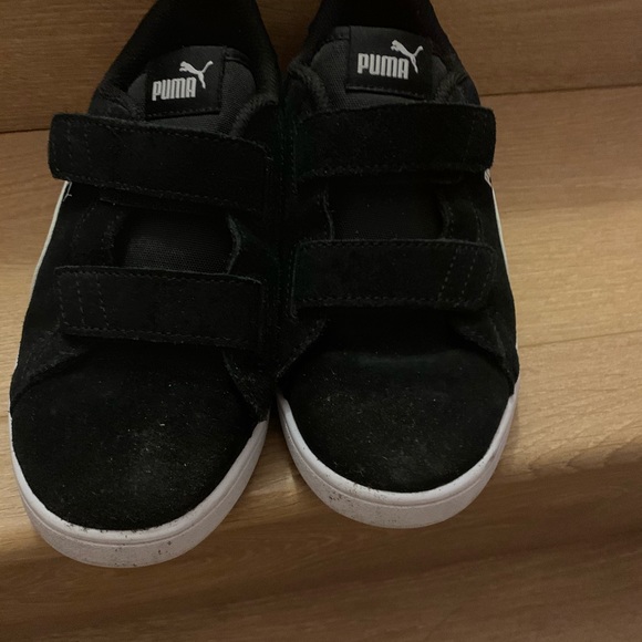 2 shoes - Picture 4 of 4